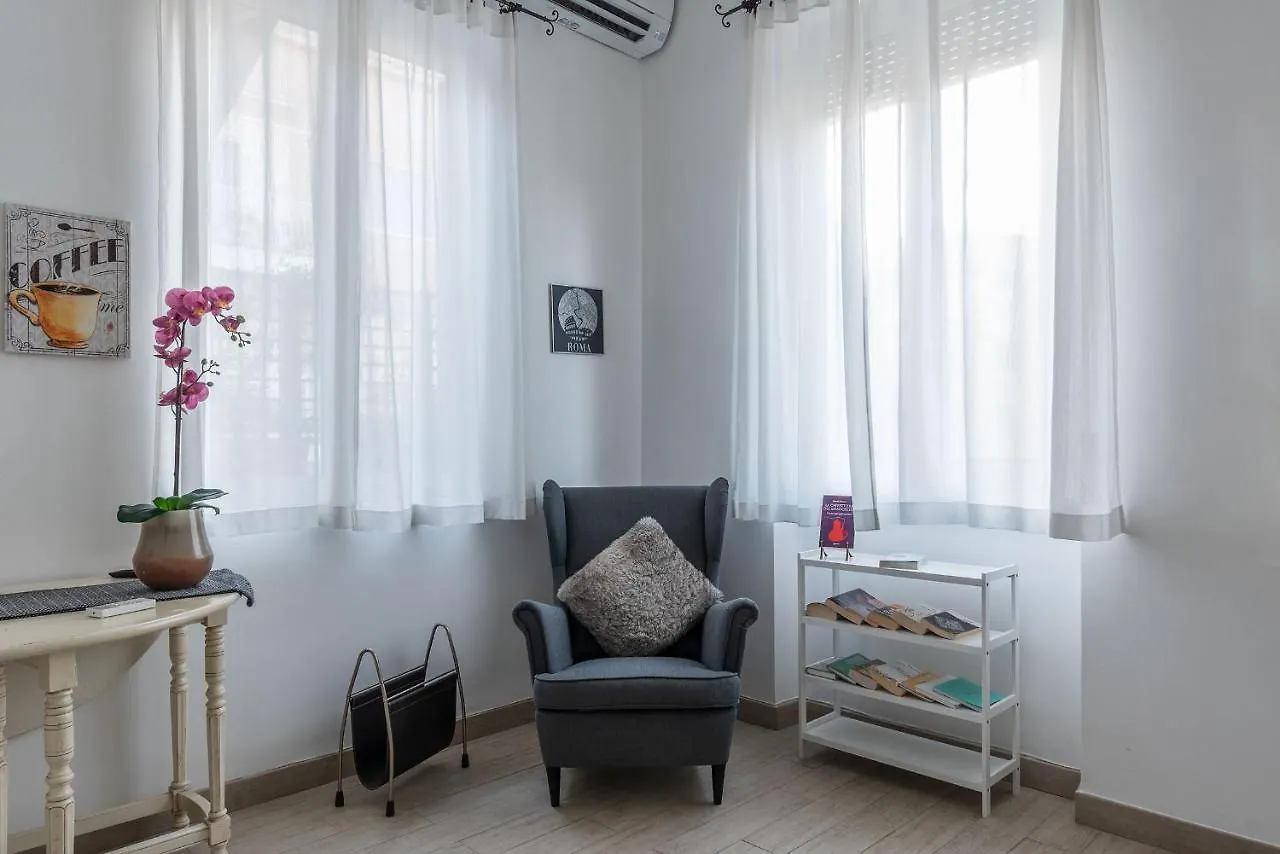 Penthouse Apartment With Terrace Close To Vatican Roma